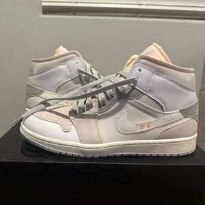 Nike Air Jordan High-Tops - White and Gray